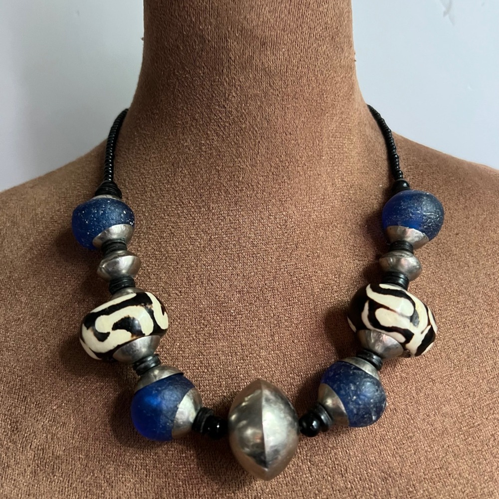 Vintage Blue Cobalt Blue Glass Silver Tone Necklace 20 Inch Eclectic